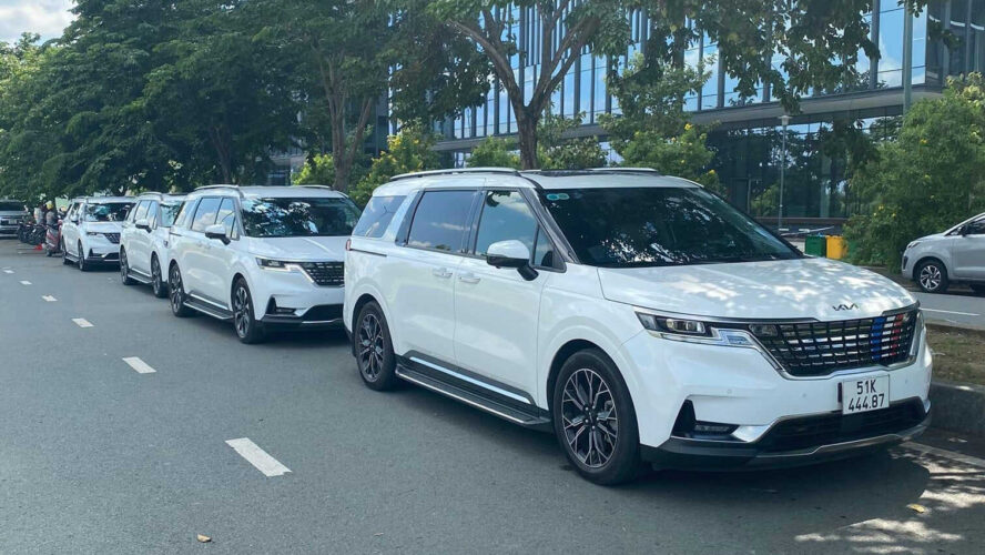 Bảng giá xe 7 chỗ sân bay Tân Sơn Nhất – Cập nhật mới nhất, minh bạch, không phí ẩn!