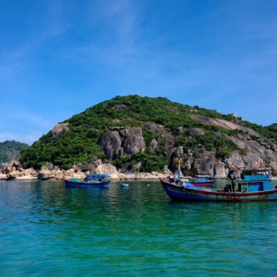 Chia Sẻ Kinh Nghiệm Đặt Xe Điện Khi Du Lịch Ngọc Vừng Mới Nhất