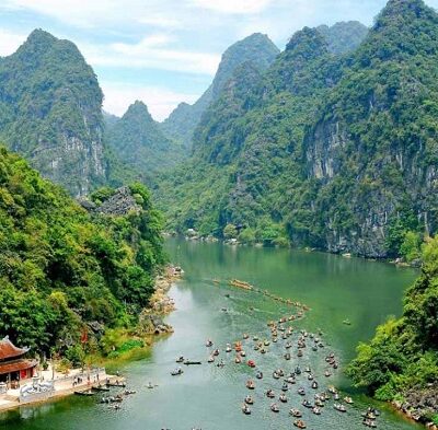 Tour Tràng An 3 Ngày 2 Đêm Trọn Gói Cung Cấp Những Dịch Vụ Gì?