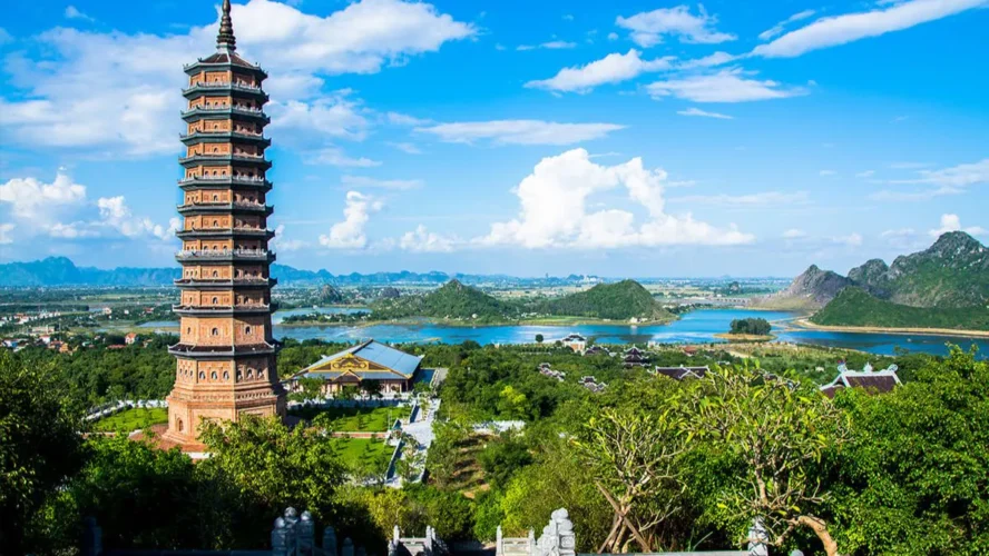 Khám Phá Những Địa Điểm Không Nên Bỏ Qua Khi Tới Du Lịch Chùa Bái Đính