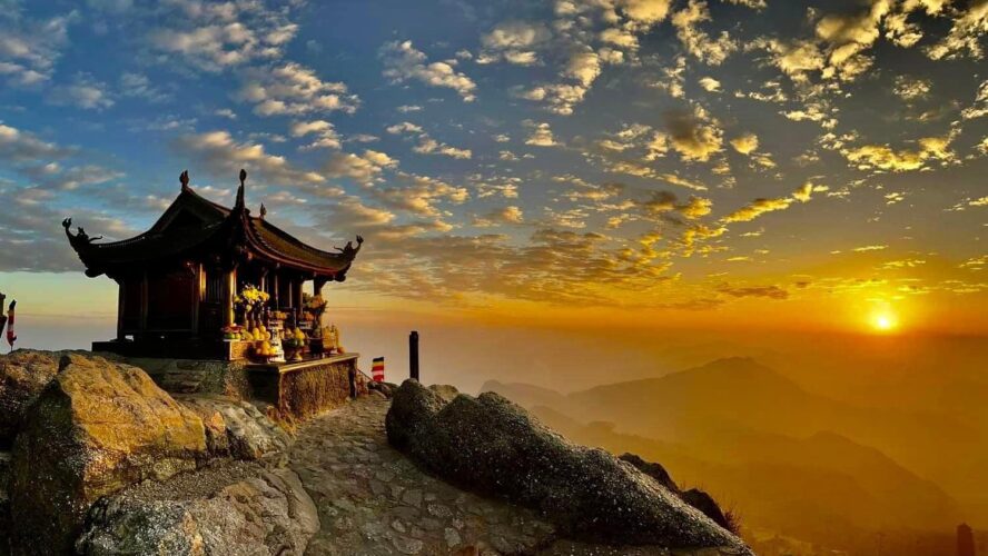 Trải Nghiệm Trọn Gói Du Lịch Yên Tử 1 Ngày Chỉ Từ 530.000Đ