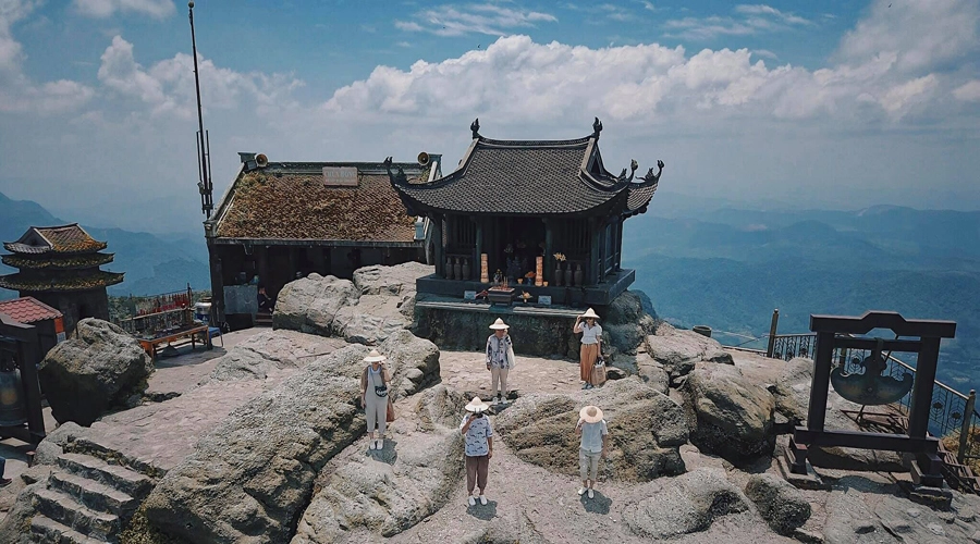 Kinh Nghiệm Khi Thuê Xe Du Lịch Đến Yên Tử Giá Tốt Và Dễ Dàng Nhất