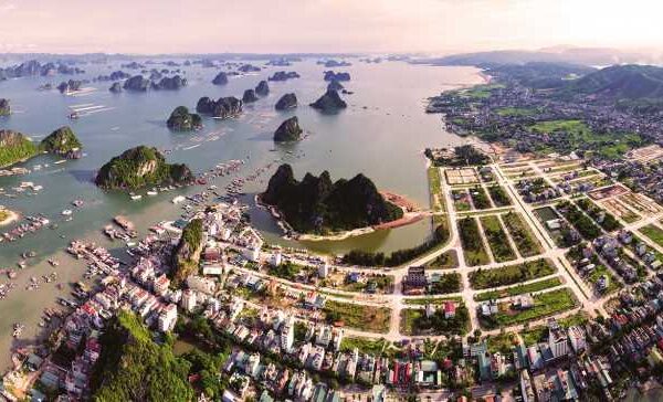 Gợi Ý Các Phương Tiện Di Chuyển Thuận Tiện Đến Vân Đồn