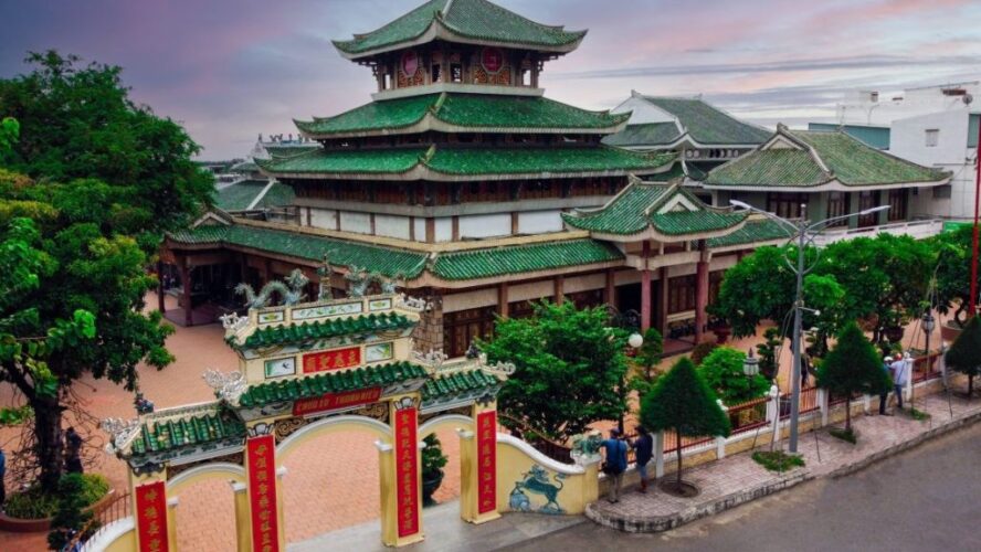 Chi Phí Tour Chùa Bà Châu Đốc Một Ngày Có Gì Và Quyền Lợi Ra Sao