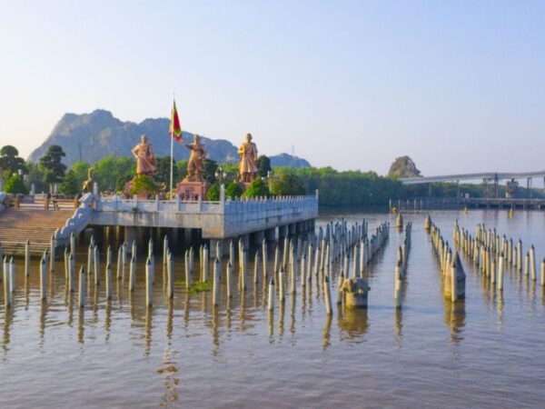 Kinh Nghiệm Thuê Xe Du Lịch Khi Đi Bạch Đằng Giang